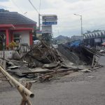 Penertiban PKL DiTanggul, Oknum Petugas PLN Disebut 'Kayak Maling'