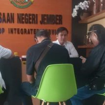WRC Laporkan Dugaan Mark Up Anggaran Di Desa Tisnogambar Ke Kejari Jember