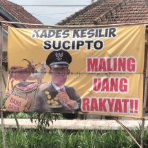 Merasa Tercemar Kades Kesilir Laporkan 7 Demonstran